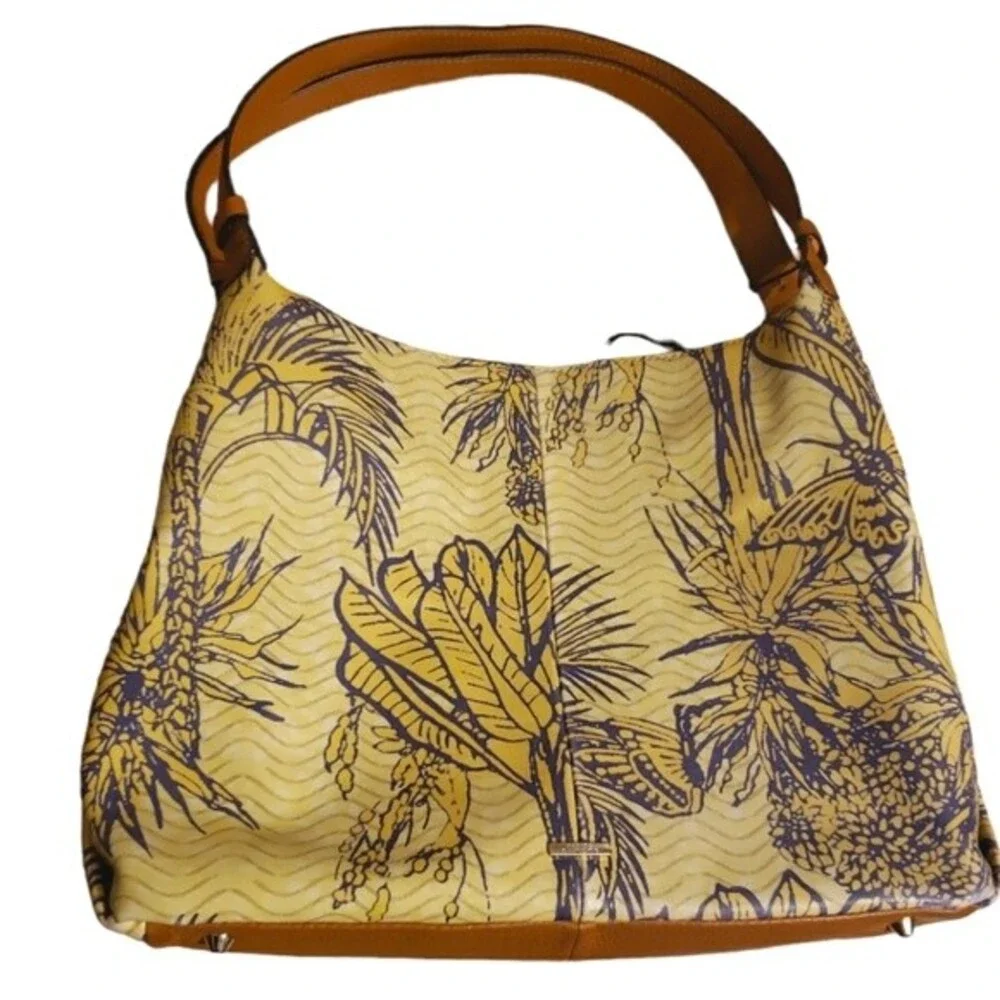 Vince Camuto Leather Tote 14